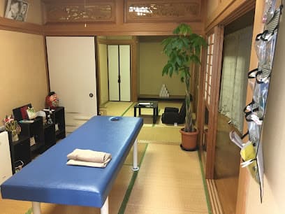 にしお整体カイロプラクティック