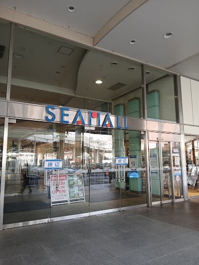 H&M シーモール下関店