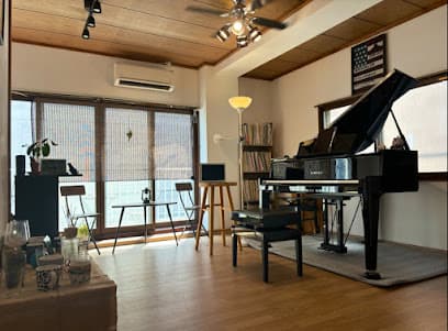 Piano Room Music & Arts WINDERA