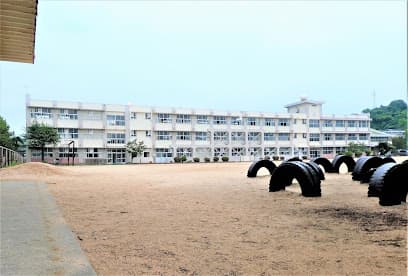 下関市立江浦小学校